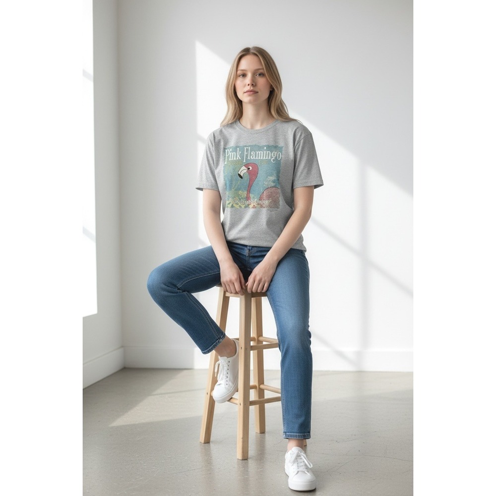Pink‎ Flamingo Women's Graphic T Shirt Jerzees M Medium Grey Short Sleeve Crew